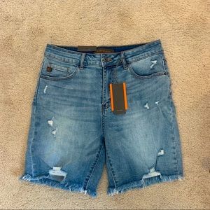 Brand new risen brand shorts